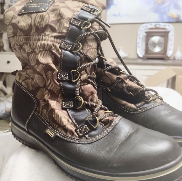 COACH, Leather and waterproof canvas boots 8.5 - Picture 4 of 9